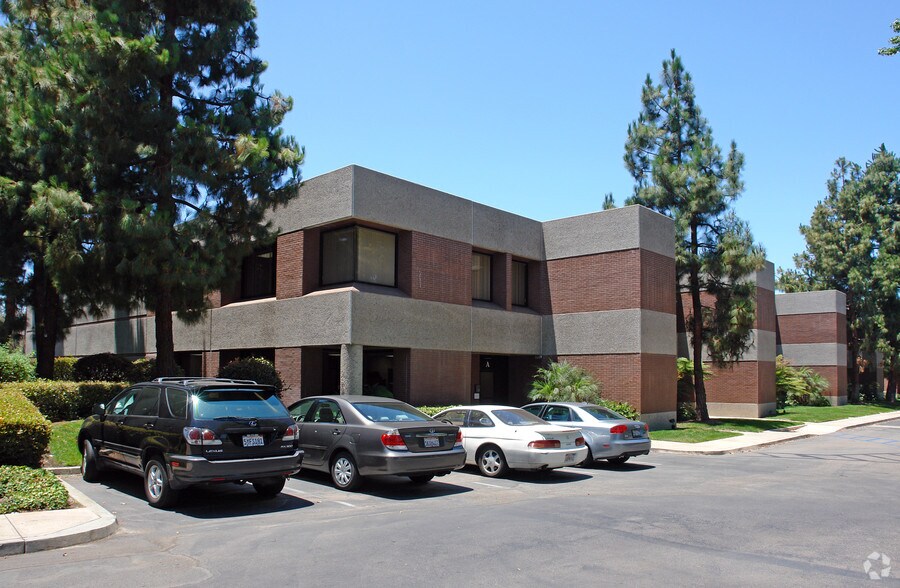 Primary Photo Of 6295 Ferris Sq, San Diego Light Manufacturing For Lease