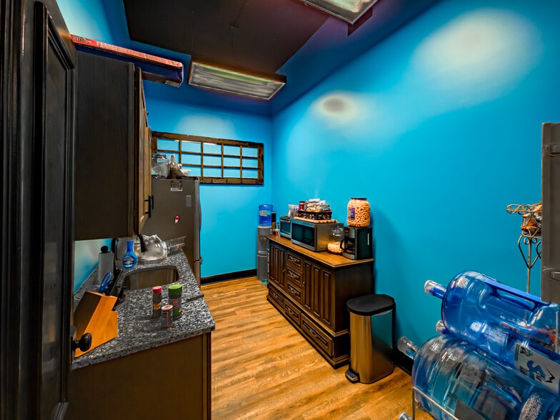 More Photos Of 105-111 W Central, Valdosta Storefront Retail Office For Sale