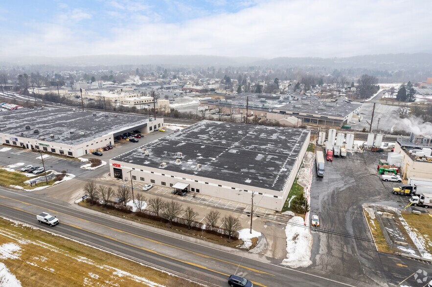 More Photos Of 419 Boot Rd, Downingtown Warehouse For Lease