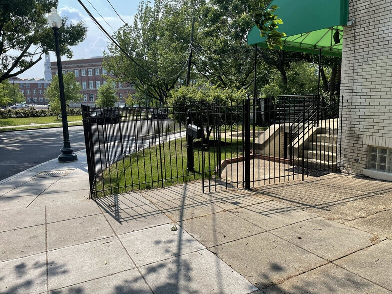 More Photos Of 4300-4304 Georgia Ave NW, Washington Storefront For Lease