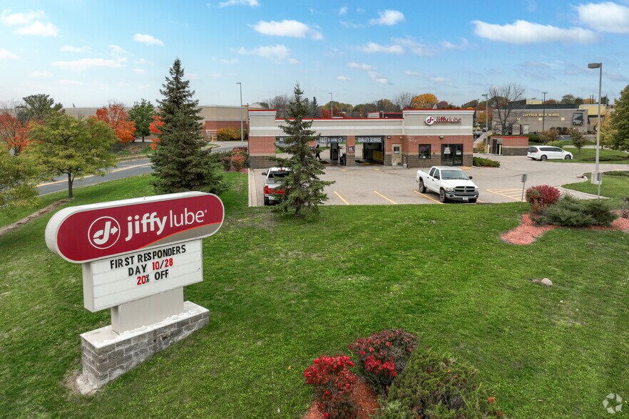 7479 Egan Dr, Savage, MN 55378 Auto Repair For Sale