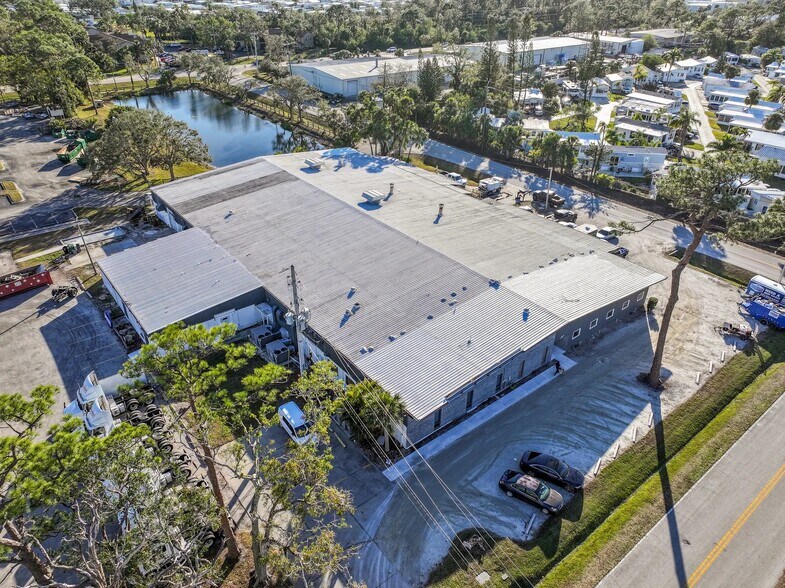 More Photos Of 1816 57th St, Sarasota Warehouse For Sale