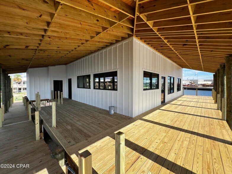 More Photos Of 5300 Highway 98 Hwy, Panama City Restaurant For Lease