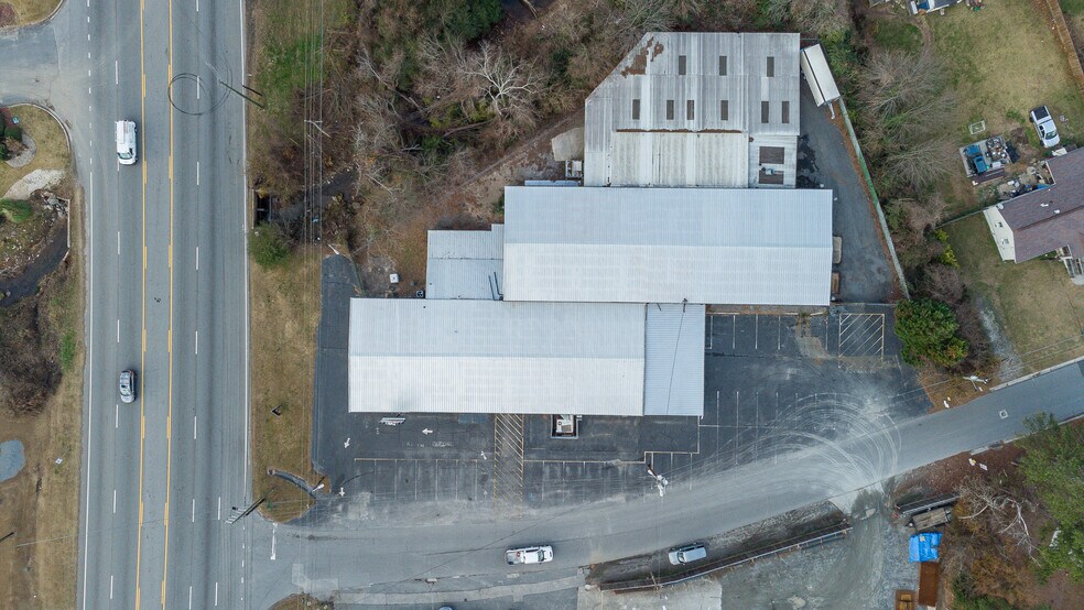 More Photos Of 508 Cobb Pky NE, Marietta Warehouse For Lease