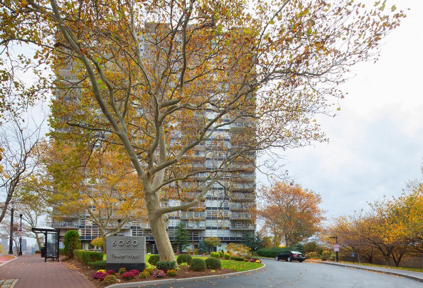 More Photos Of 6050 Kennedy Blvd E, West New York Apartments For Sale