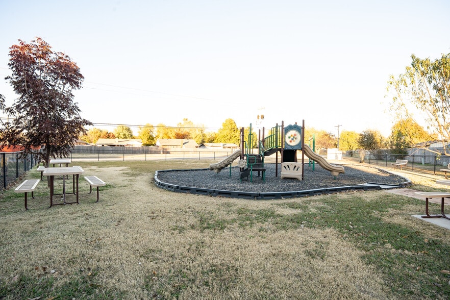 More Photos Of 11744 W Reno Ave, Yukon Religious Facility For Sale