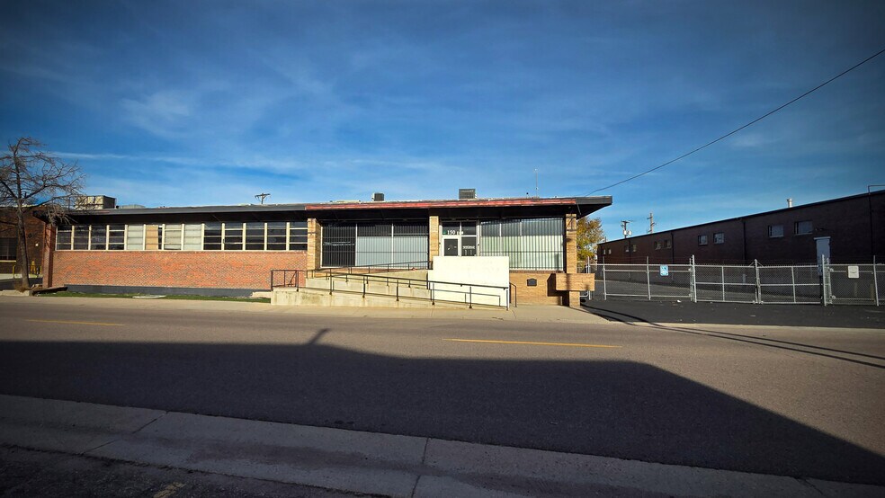 More Photos Of 150 Rio Grande Blvd, Denver Warehouse For Sale