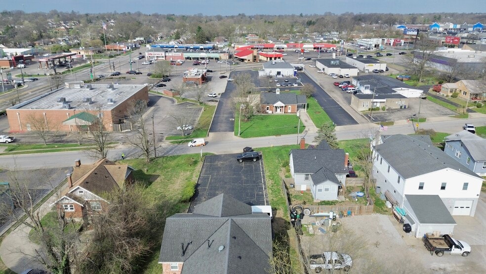 More Photos Of 8240 Clara Ave, Cincinnati Office For Sale