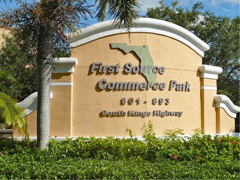 Primary Photo Of 801-821 S Kings Hwy, Fort Pierce Warehouse For Lease