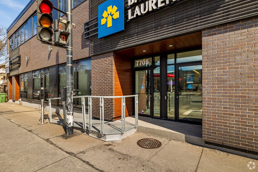 More Photos Of 7705-7715 Av Papineau, Montréal Storefront Retail Office For Lease