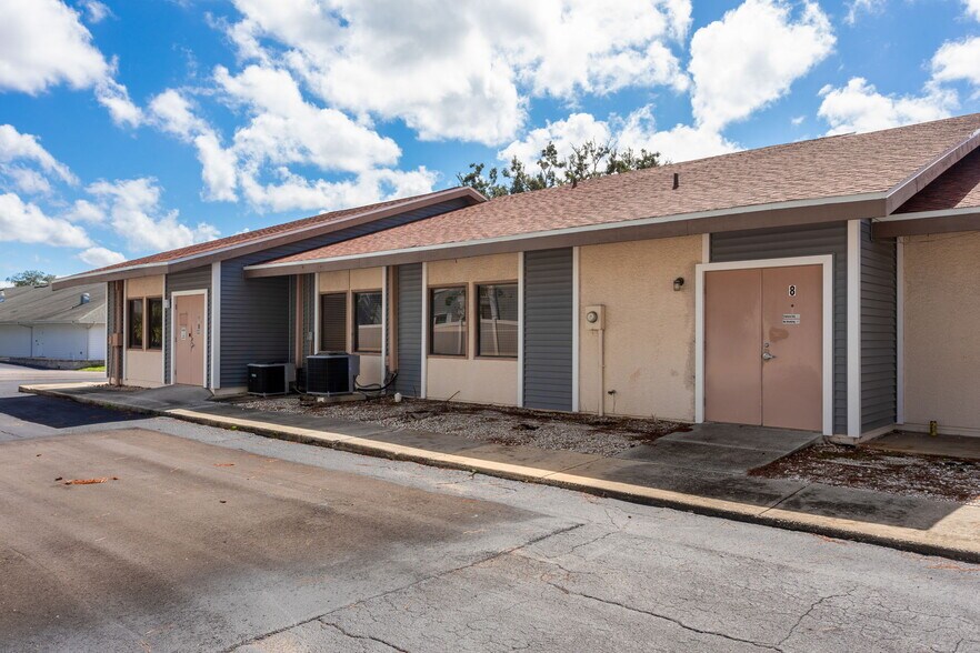 More Photos Of 12029 Majestic Blvd, Hudson Office For Lease