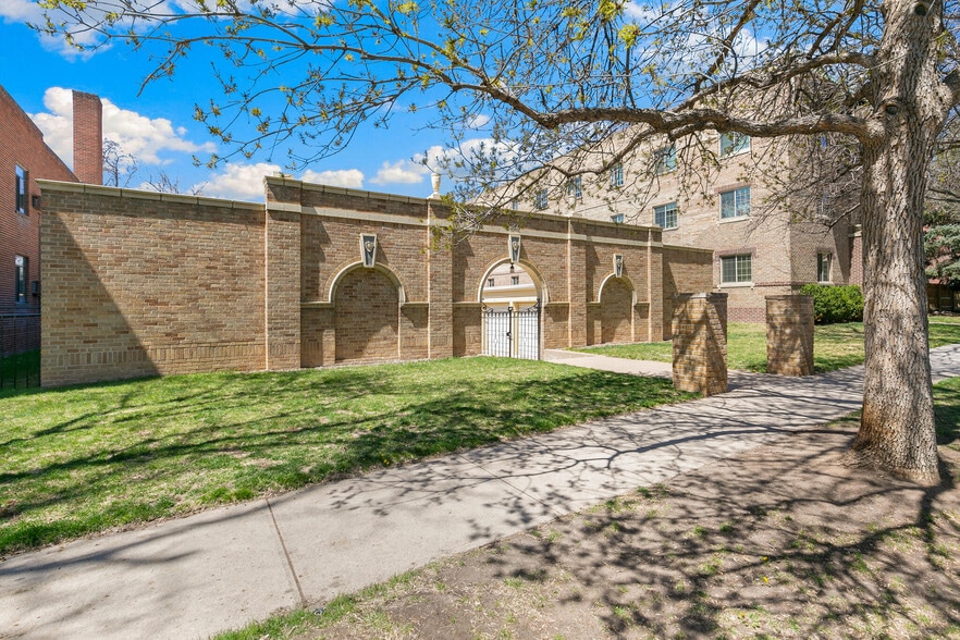 More Photos Of 961 N Marion St, Denver Self Storage For Sale