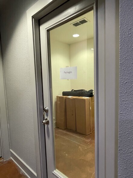 More Photos Of 5 Upper Cibolo Creek Rd, Boerne Light Manufacturing For Lease