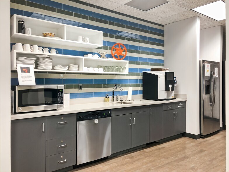 More Photos Of 125 Half Mile Rd, Red Bank Coworking Space