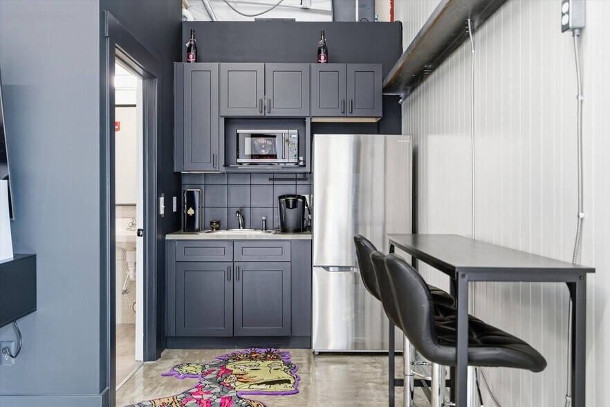 More Photos Of 370 Herron Dr, Nashville Loft Creative Space For Sale