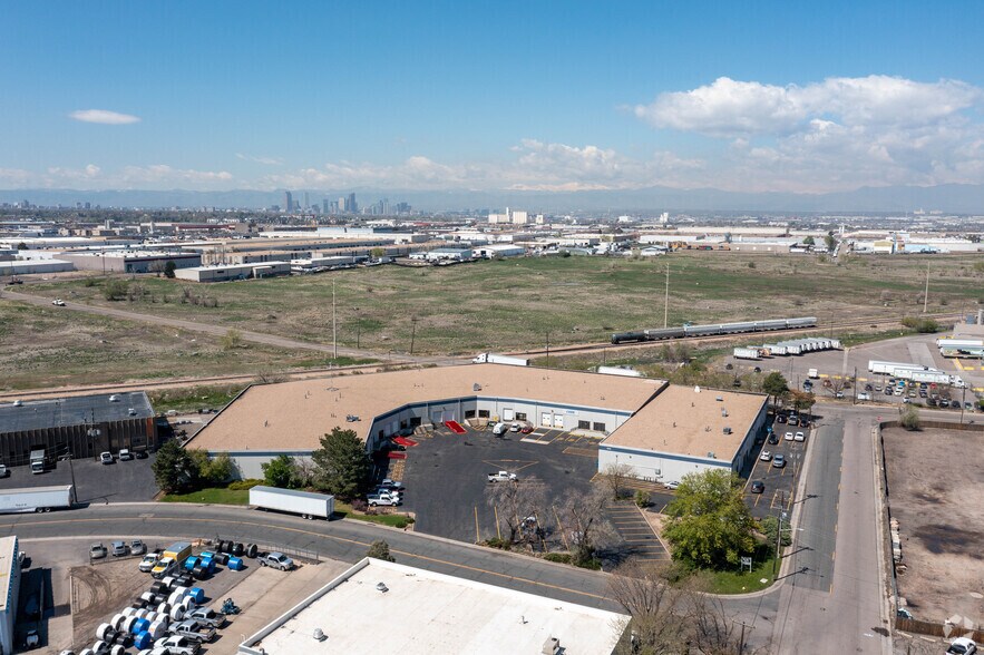 More Photos Of 6000 E 49th Dr, Commerce City Warehouse For Lease