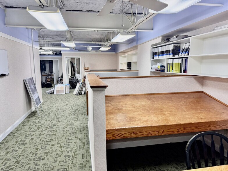 More Photos Of 111 Carpenter Dr, Sterling Office For Sale