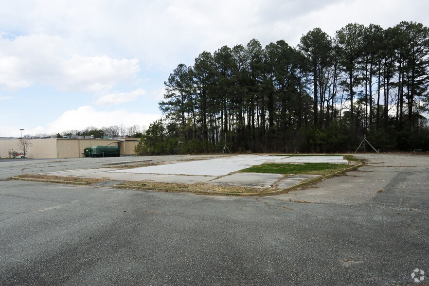 More Photos Of 817 Merrimac Trl, Williamsburg Land For Sale