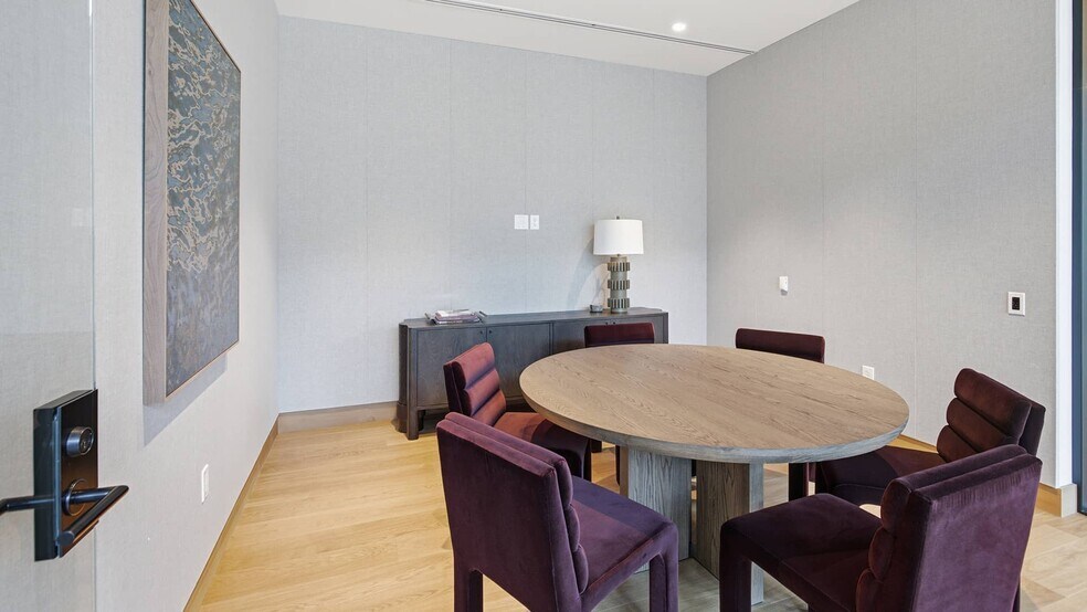 More Photos Of 7600 Burnet Rd, Austin Office For Lease