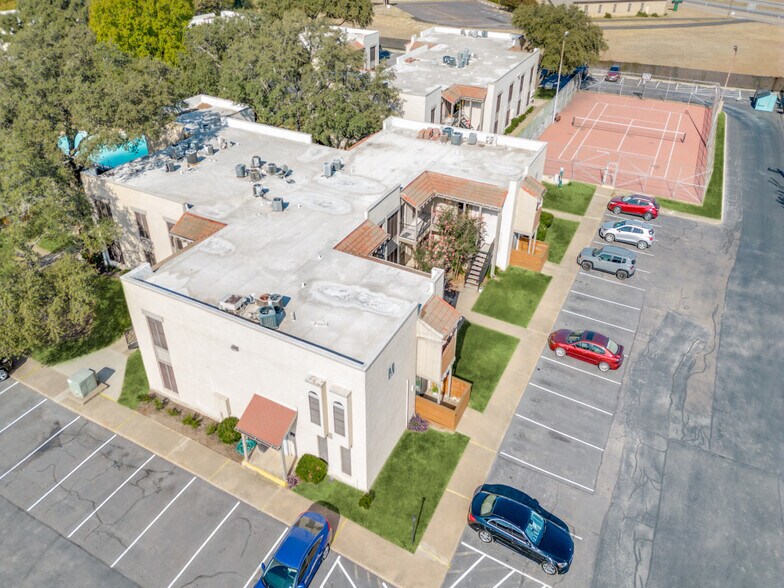 More Photos Of 7301 Sanger Ave, Waco Apartments For Sale