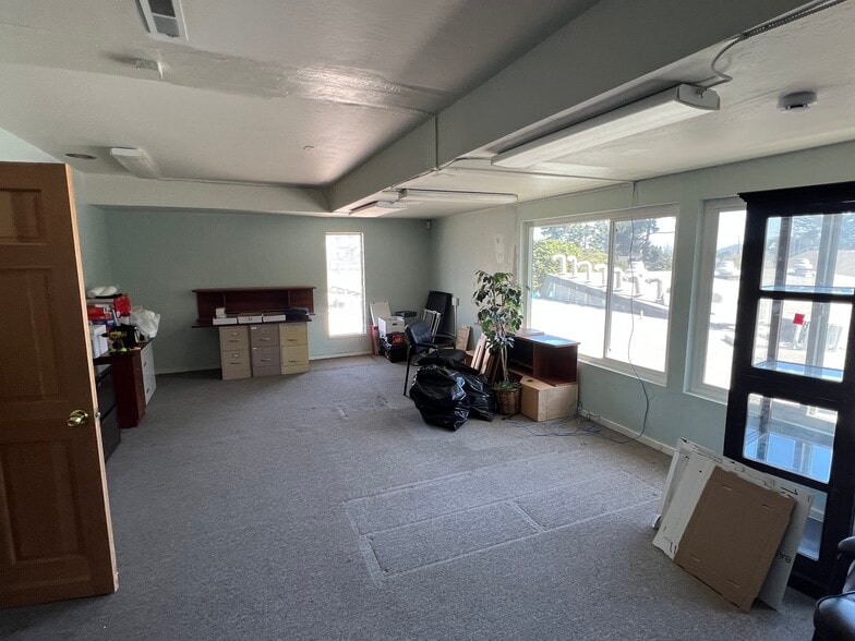 More Photos Of 31 Soledad Dr, Monterey Medical For Sale