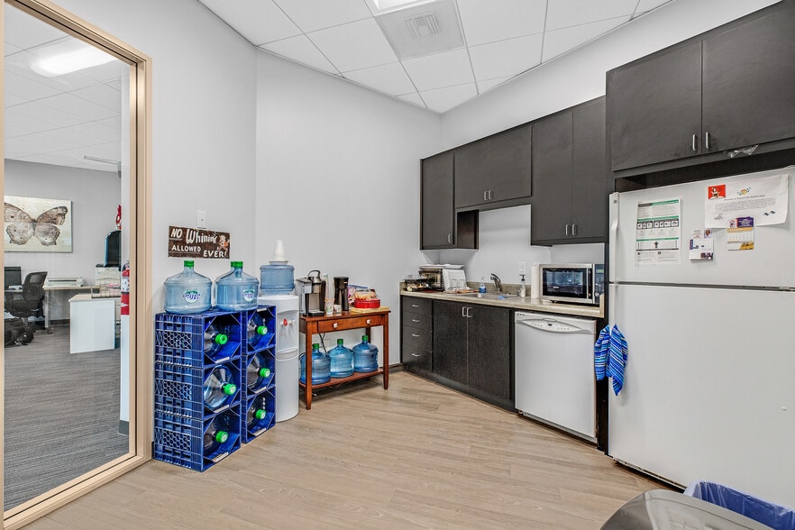 More Photos Of 41111 Mission Blvd, Fremont Office For Lease