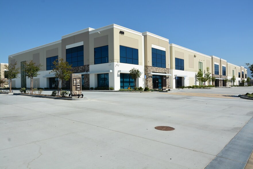 More Photos Of 4181 Temple City Blvd, El Monte Warehouse For Lease