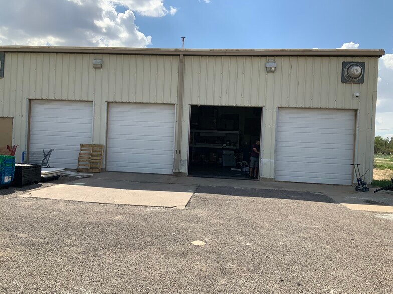 More Photos Of 2100 W Dickinson Blvd, Fort Stockton Freestanding For Sale