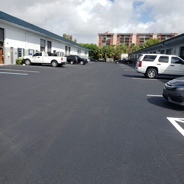 Primary Photo Of 2003-2033 W McNab Rd, Pompano Beach Warehouse For Lease
