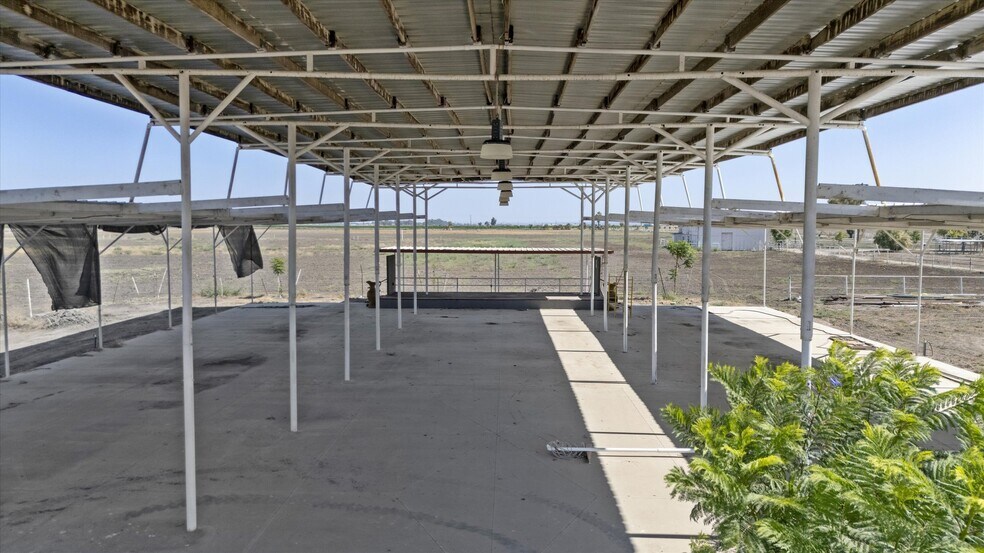 More Photos Of 8661 Herring Rd, Bakersfield Land For Sale