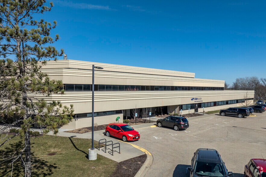 More Photos Of 744 Heartland Trl, Madison Medical For Lease