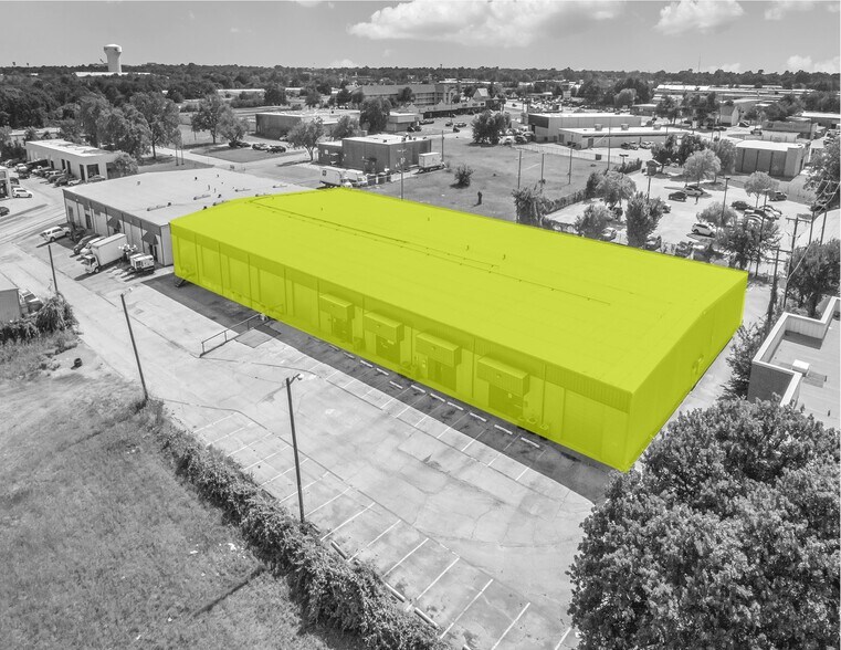 More Photos Of 801 Secretary Dr, Arlington Warehouse For Lease