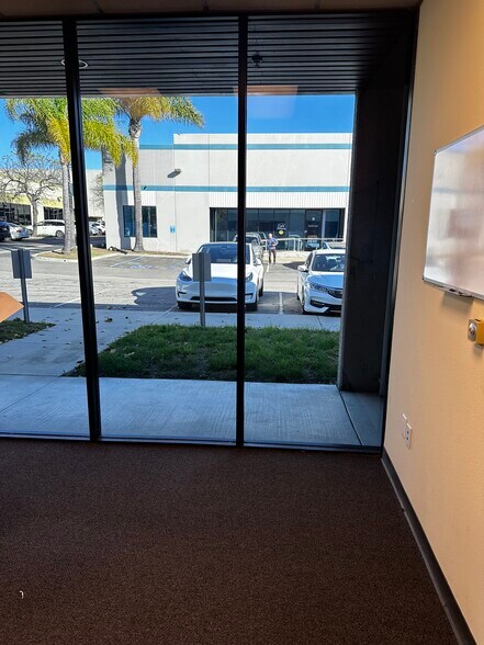More Photos Of 4531 Market St, Ventura Manufacturing For Lease