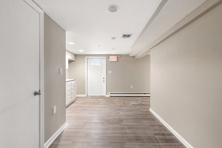 More Photos Of 149 Glenwood Ave, Staten Island Office Residential For Lease