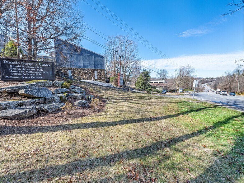 More Photos Of 131 McDowell St, Asheville Medical For Sale