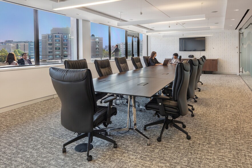 More Photos Of 2600 Virginia Ave NW, Washington Office For Lease