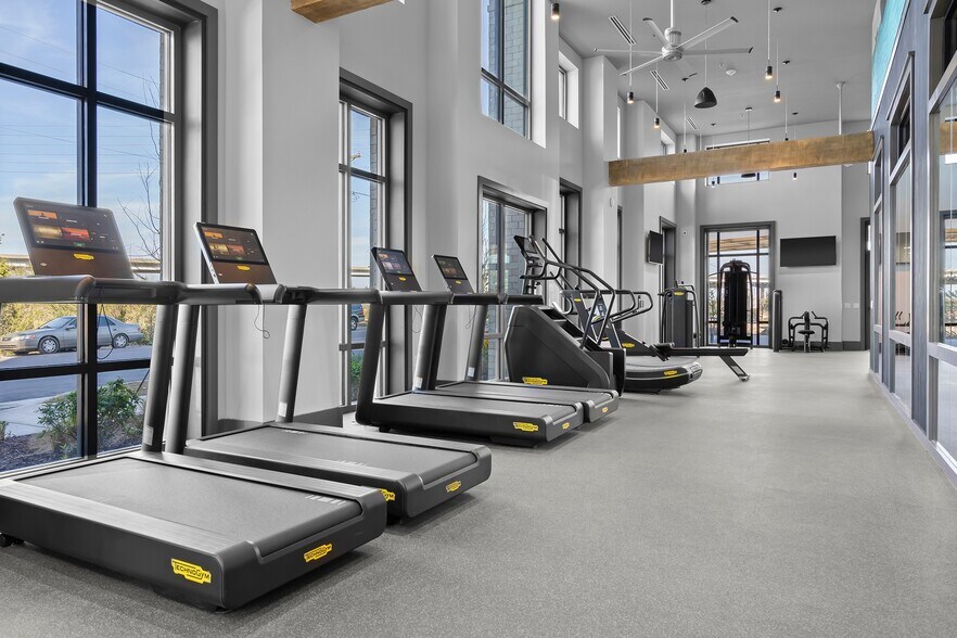 More Photos Of 838 Morrison Dr, Charleston Apartments For Lease