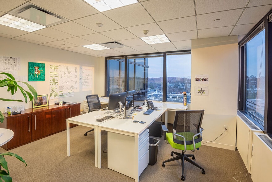 More Photos Of 1 N Lexington Ave, White Plains Office For Lease