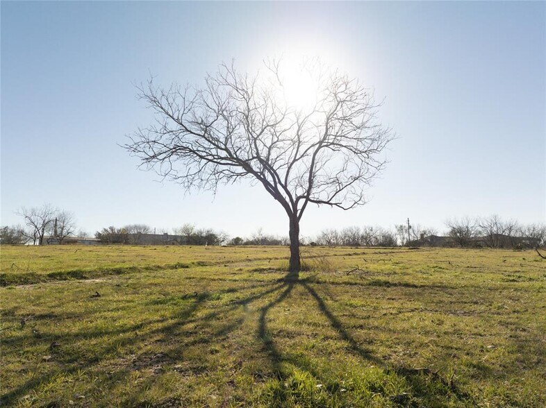 More Photos Of 2095 Bridal Path Rd, Luling Land For Sale