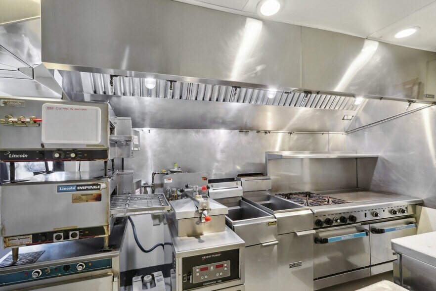 More Photos Of W11070 Hwy 16 & 60, Columbus Restaurant For Sale