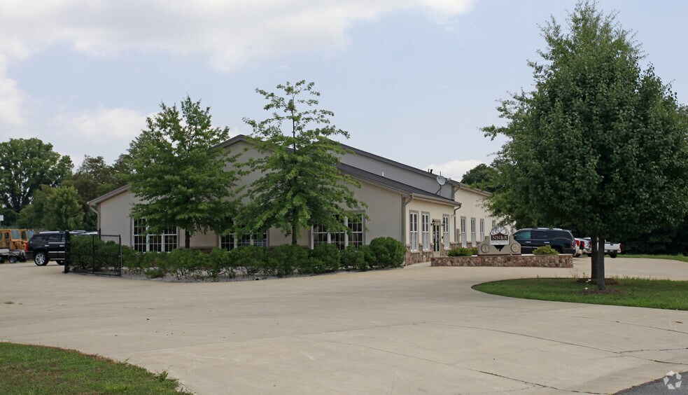 More Photos Of 37310 E Richardson Ln, Purcellville Warehouse For Sale