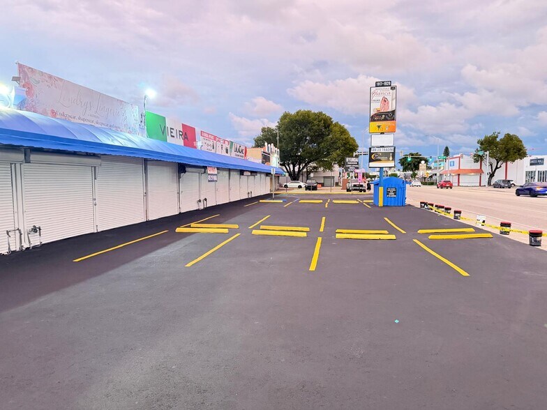 Primary Photo Of 1929 NW 20th St, Miami General Retail For Lease