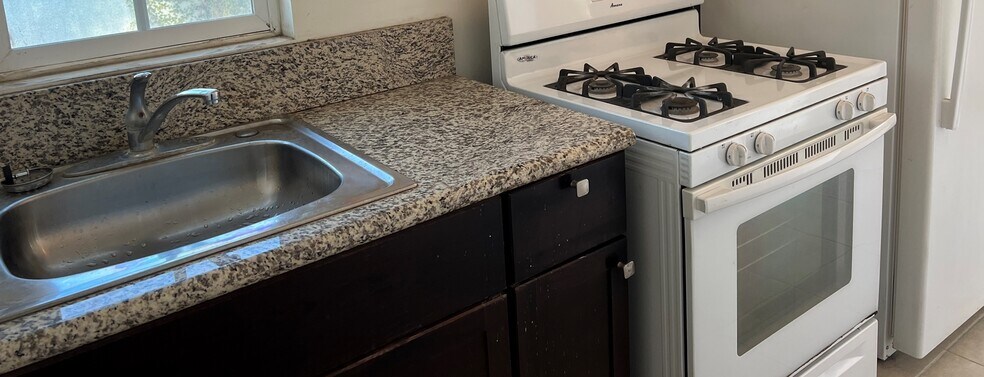 More Photos Of 20414 Kenwood Ave, Torrance Apartments For Sale