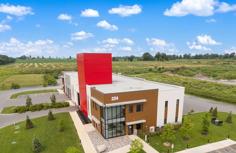 More Photos Of 224 Robot St, Vars Warehouse For Sale