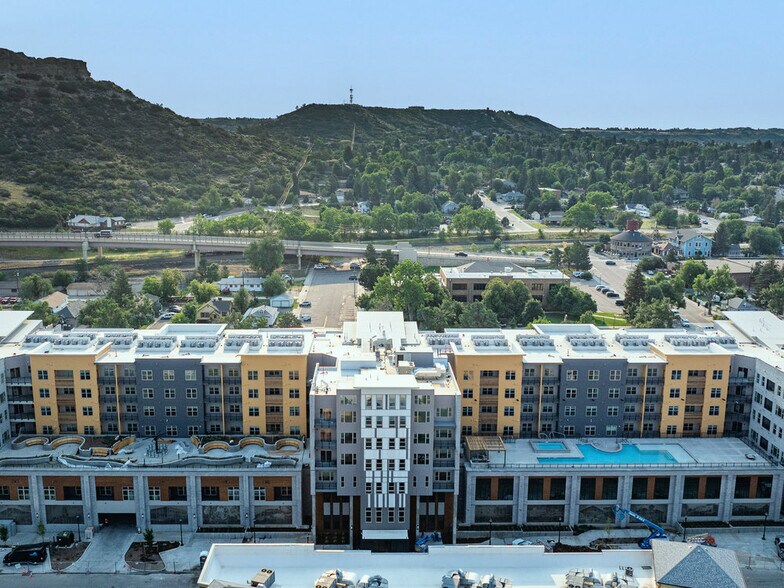 More Photos Of 610 Jerry St, Castle Rock Apartments For Lease