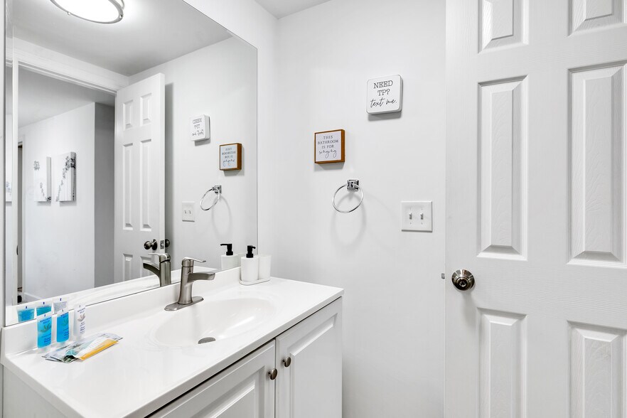 More Photos Of 506 S M St, Lake Worth Beach Apartments For Sale