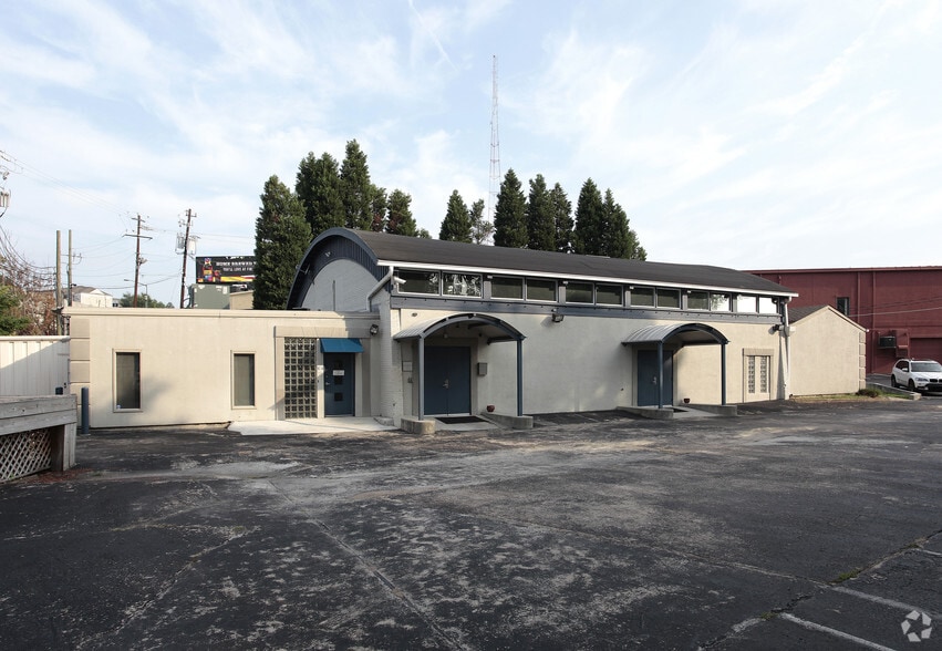 More Photos Of 500 Bishop St, Atlanta Theater Concert Hall For Lease