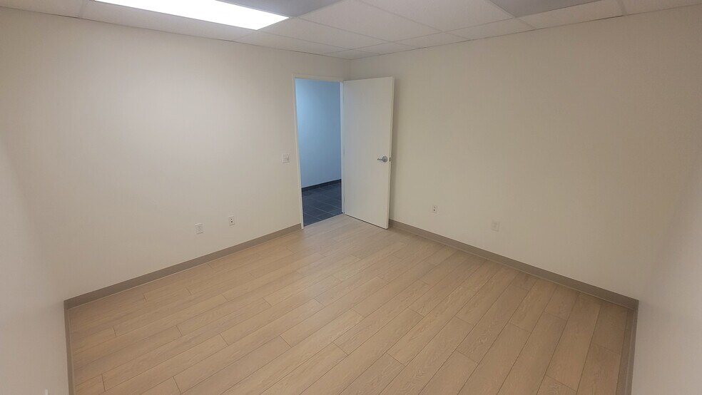 More Photos Of 3292 E Spring St, Long Beach Warehouse For Lease