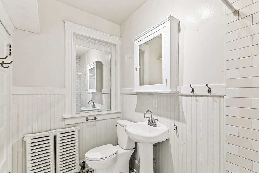 More Photos Of 1400 Detroit St, Denver Apartments For Sale