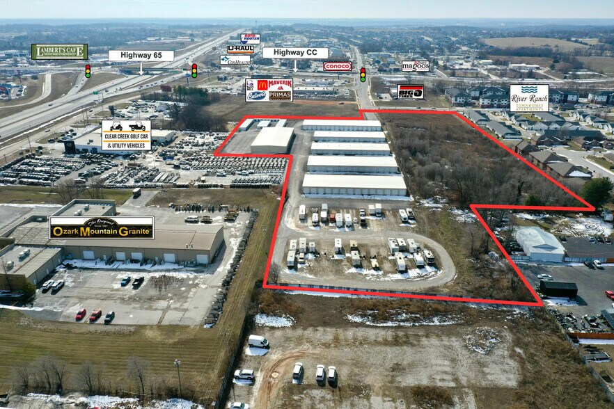 More Photos Of 5560 N 22nd St, Ozark Self Storage For Sale